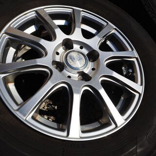 値下げ：中古 スタッドレス＋アルミホイール 4本 （日産ノートで使用）の画像