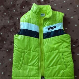 ⭐男の子ベスト　一着200円　140㎝の画像