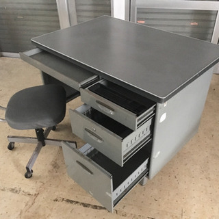 事務デスク　ワークデスク　作業机　オフィス用家具　事務用回転椅子の画像