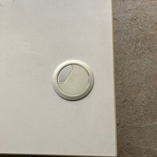 オフィス用オフホワイトデスクの画像