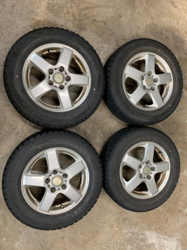 195／65-15スタッドレス　114.3 5穴　セレナ等に