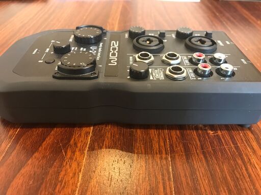 ZOOM U-24 オーディオインターフェース