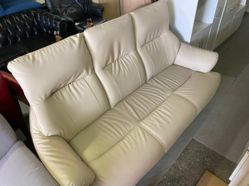 三人がけソファー　木製脚