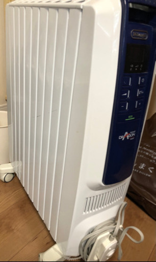 デロンギ　オイルヒーター　QSD-0915 MB