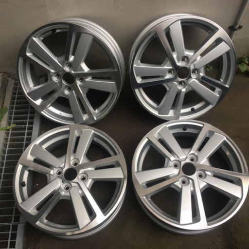 新品未使用 / ダイハツ純正16インチホイール 4本セット / 16×4 2/1 / INSET45