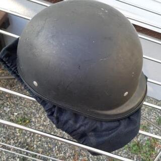 バイクのヘルメット　やや使用感ありの画像