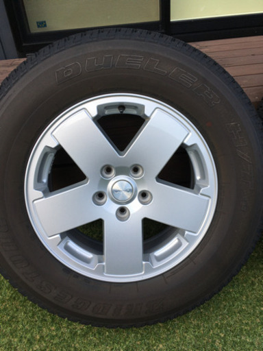Jeep ラングラー 純正タイヤホイール