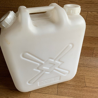 値下げ　20リットル　灯油入ります