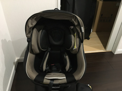 360°回転します。また頭側にクションがあり安全性があります。