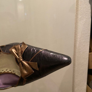 アナスイのパンプスの画像