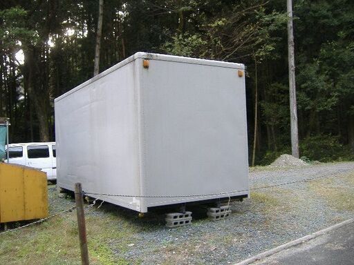 倉庫用コンテナ　４トントラック用荷台