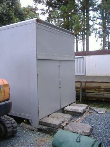 倉庫用コンテナ　４トントラック用荷台
