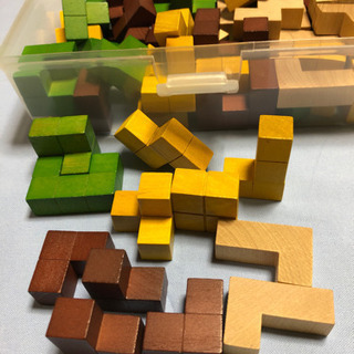 知育パズル　スーパー4色キューブの画像