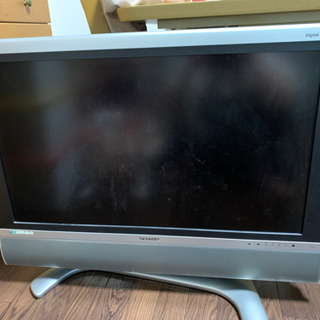 液晶テレビ　2005年製