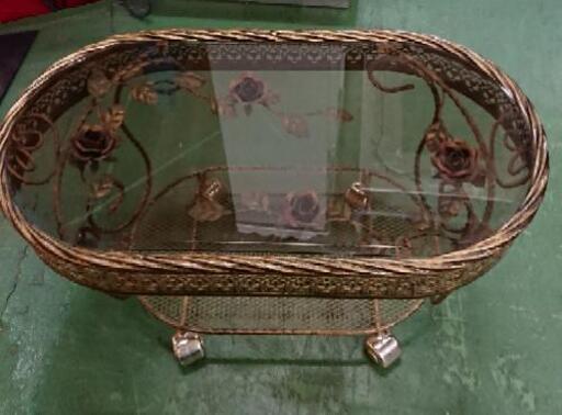 アンティーク調家具  薔薇のガラステーブル  63×34×34