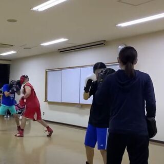 ボクシングの練習会です。