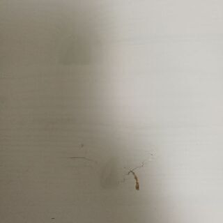 ガラス戸両開きチェスト　ミニ食器棚　引き出し2段　カントリー調　白　アンティーク風金具の画像