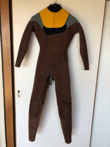 ※他媒体にて商談中　[値下げしました] ウェットスーツ セミドライ 5mm レディース