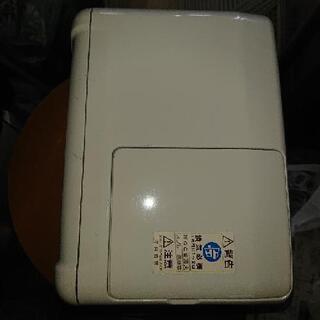 ダイニチ　石油ファンヒーター　