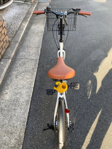週末特価❗️今年7月購入折り畳み自転車変速機付き　