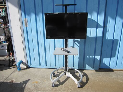 スタンド付き32型テレビ　2011年製　シャープLC-32V5