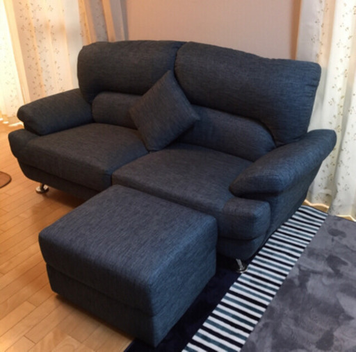 ニトリ、3人用布張りソファ、オットマン、クッションセット