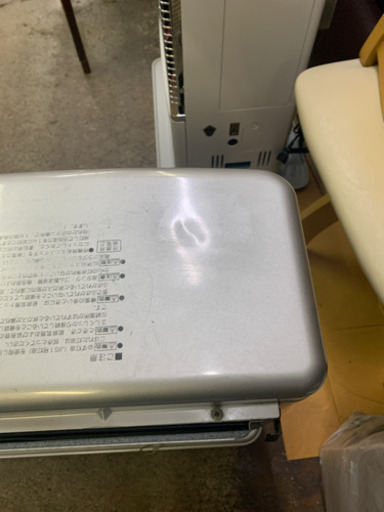 コロナFFストーブスペース21 薄型石油ストーブ