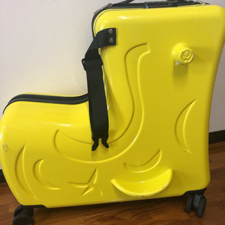 子供が乗れるキャリーケース♪の画像