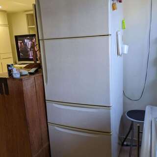 冷凍冷蔵庫差し上げます。の画像