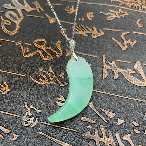 福袋 ネックレス 龍の歯 本翡翠 氷ヒスイ 光沢感 魔除け 誕生日プレゼント 鑑別書有