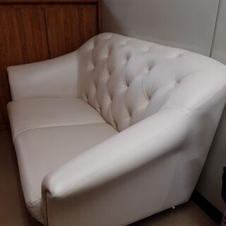 二人掛けソファーの画像