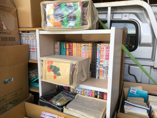 コミック、小説など大量