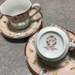 ヨーロピアンロイヤルエクセレント　カップ&ソーサー2客の画像