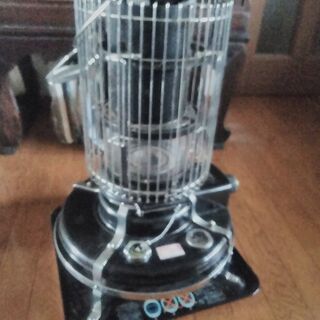 アラジン石油ストーブ　人気の黒
