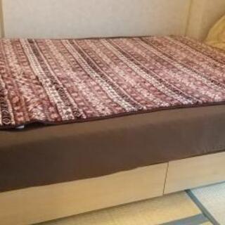 ベッドフレーム　ワイドダブル