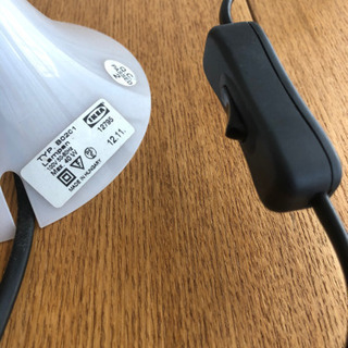 【100円】IKEAのテーブルライトの画像