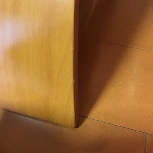 おしゃれなガラステーブル