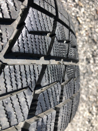 ブリヂストン　スタッドレス205/65R16