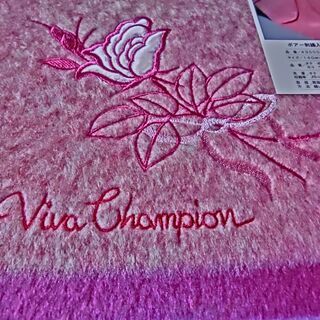 ◆ボアー刺繍入りシーツ、１４０×２４０★未使用保管品、箱入り、ビニール梱包されて、広げての確認まではしてません、★👉プロフィ―ル必読です。の画像