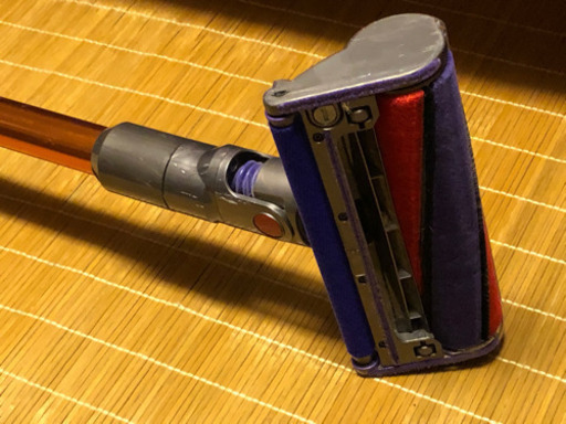 値引きしましたので、早く引き取れる方優先☆ ダイソン Dyson Cyclone V10 Fluffy サイクロン式 コードレス掃除機