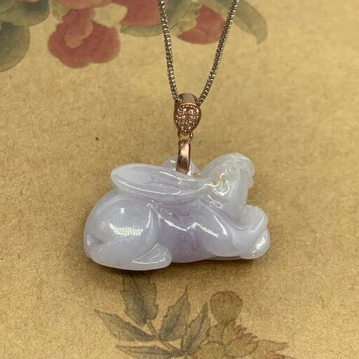 福袋 ネックレス 兎 ヒスイ 本翡翠 ラベンダー色 黄色 誕生日プレゼント 鑑別書有