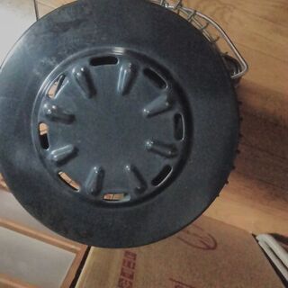 石油ストーブ　アラジン人気の黒の画像