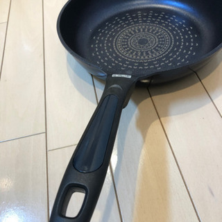 フライパン(ガスコンロ専用)引き取って頂ける方！