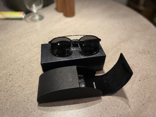 PRADA 未使用サングラス