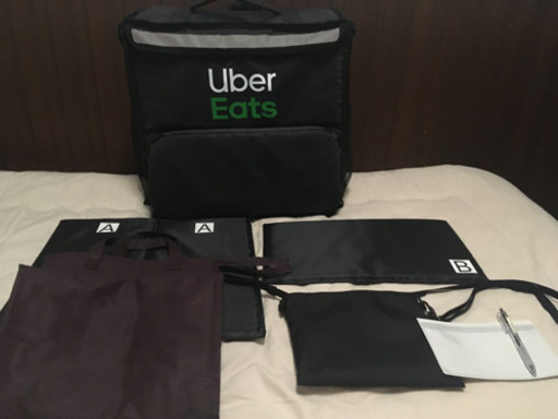 Uber eats ウーバーイーツ　バッグ　おまけ付き