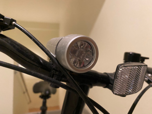 折り畳み自転車　新品試乗のみ