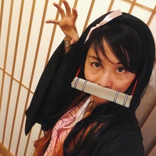 「鬼滅の刃・竈門禰豆子のコスプレ衣装＆ウィッグ」お譲りします。の画像