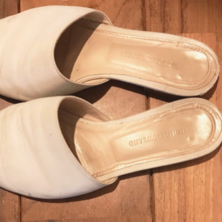 Tomorrowland レザーミュール ホワイトの画像