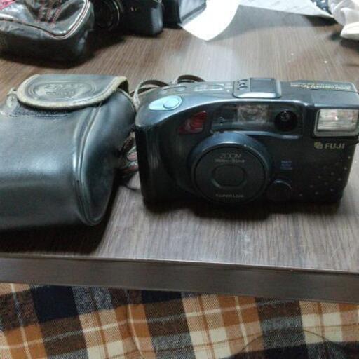 レトロフィルムカメラ