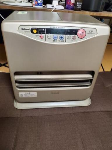石油ストーブと灯油タンクセット